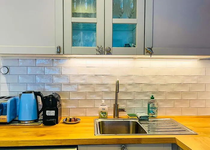 Elegant, Spacious, Central Apartamento Niza