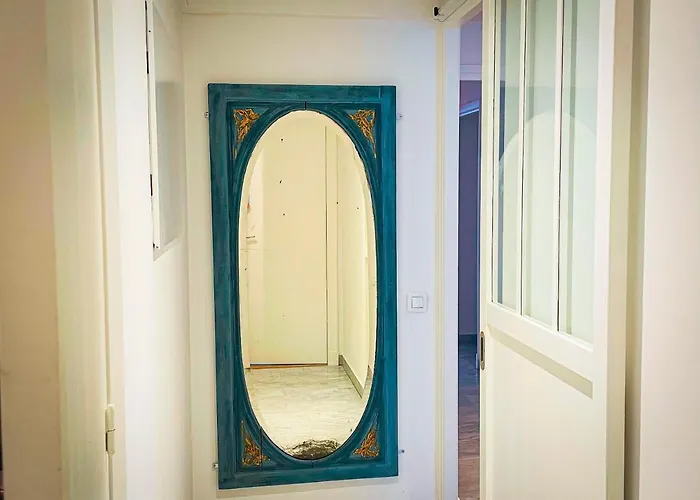 Elegant, Spacious, Central Apartamento Niza